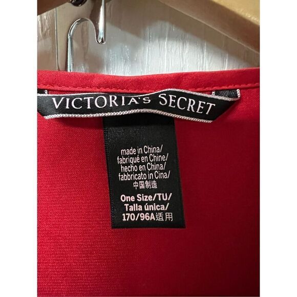 Victoria’s Secret Robe - Picture 3 of 3